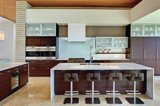 The+Pima+Canyon+Kitchen+is+open-plan%2c+yet+there%27s+strong+definintion+between+the+cooking+space+and+hangout+space.