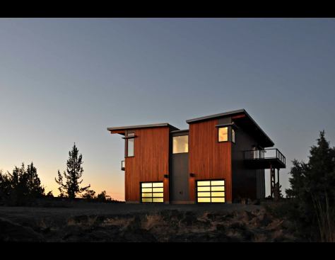 This Bend, Ore., home offers sweeping views of the Cascade Mountains and measures almost 3,000 square feet.