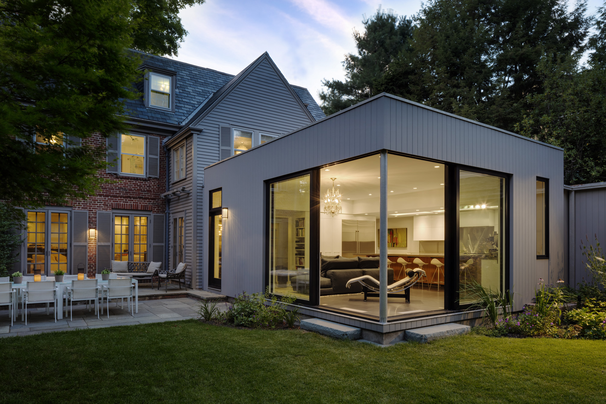 【美品】house on the hill セットアップ　90 Observatory Hill | Builder Magazine