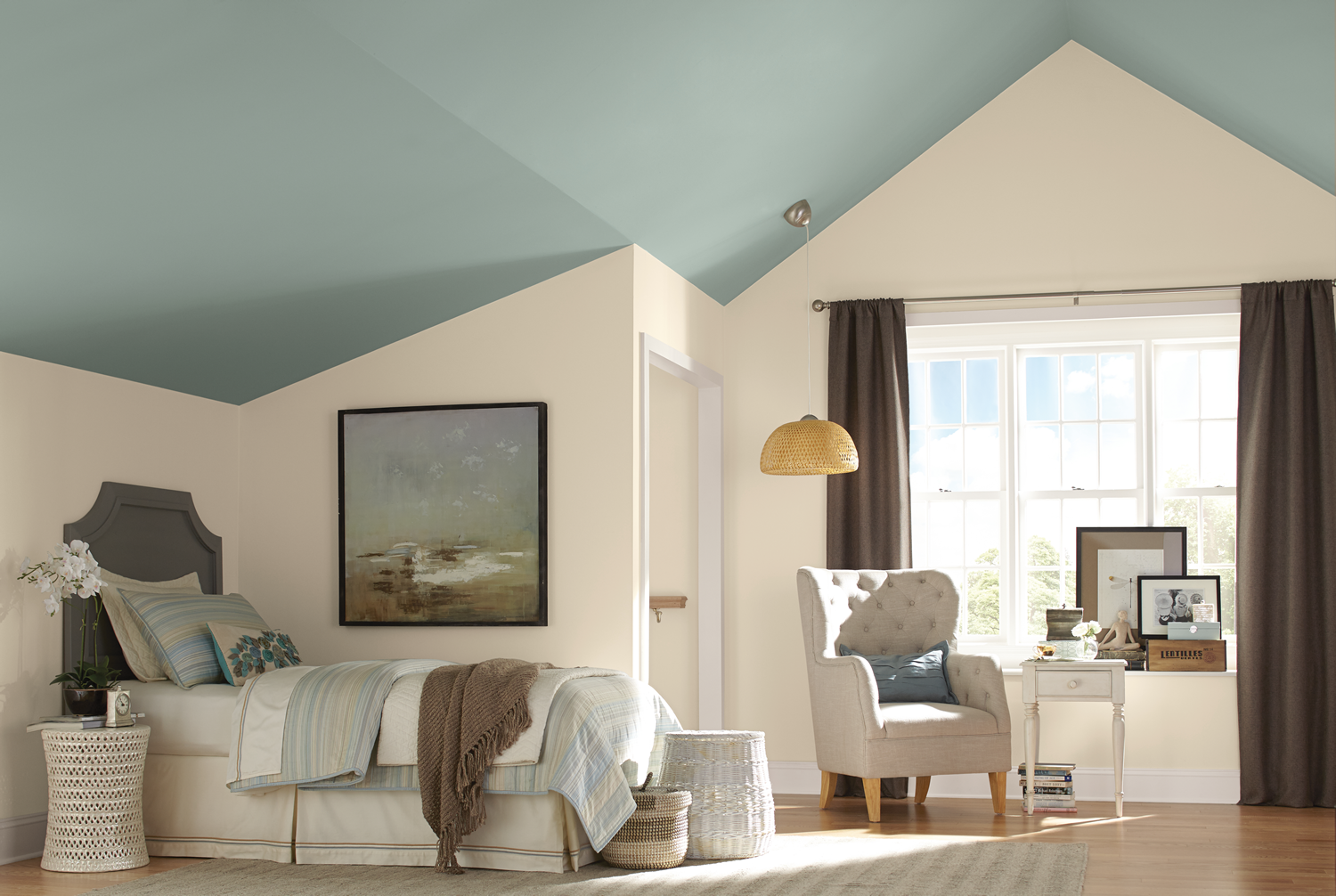 Using Color and Design Trends to Your Advantage