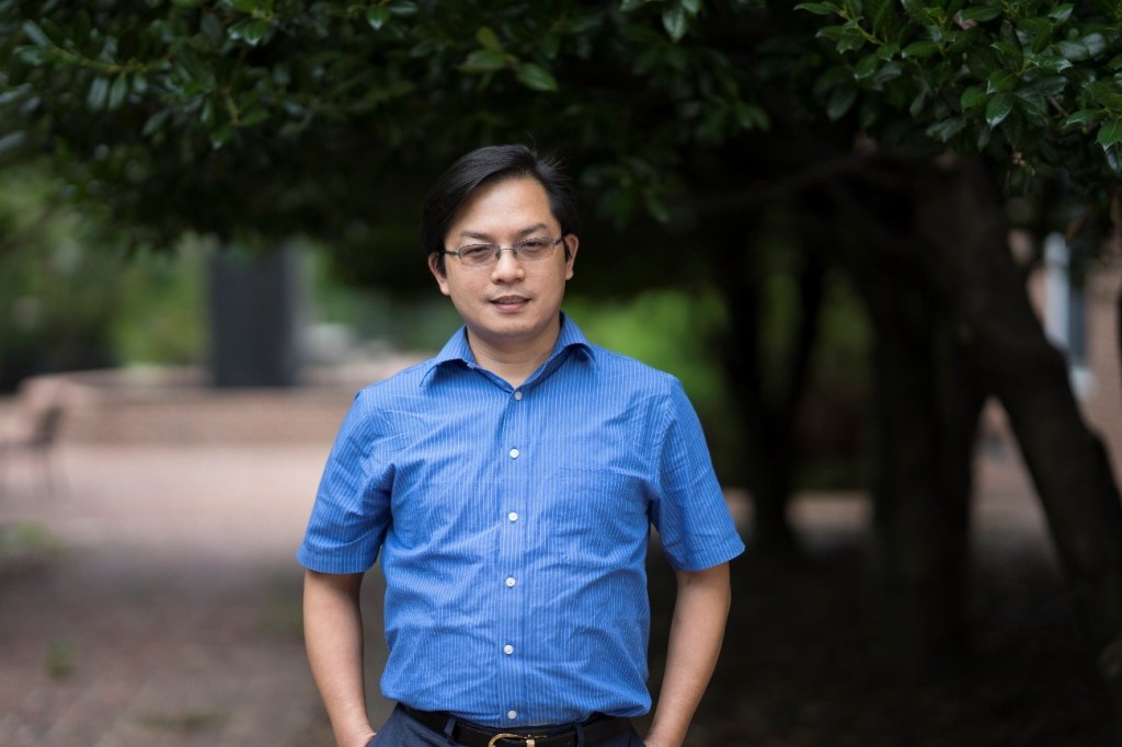 Dr. Liangbing Hu