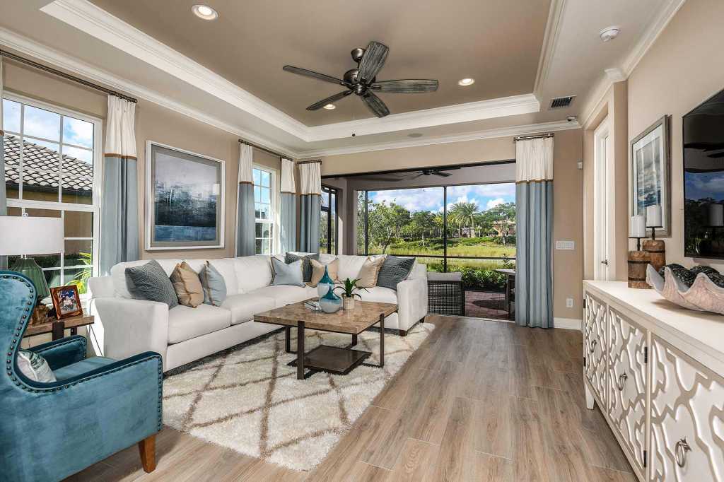 The gathering room in the Sandpiper.