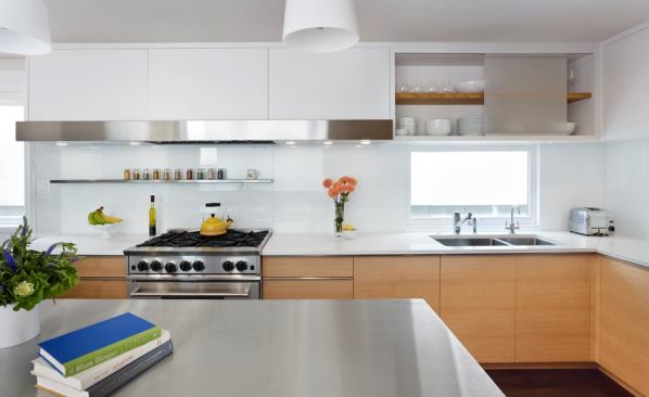 A new large island adds extra counter space but also maintains the kitchen’s open feel.