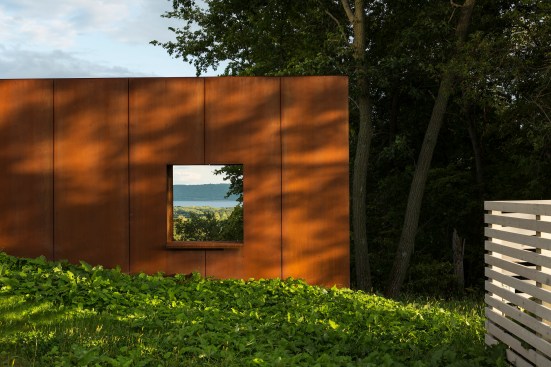 Edge+House