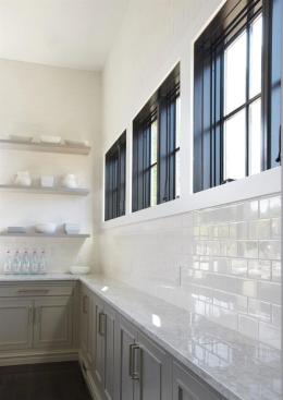 Yet+%22there%27s++nothing+crazy+or+undoable+here%2c%22+said+the+judges+of+the+attractive+details%2c+including+gleaming+subway+tiles%2c+handsome+cabinets%2c+crisp-looking+dark-framed+windows%2c+and+open+shelving.