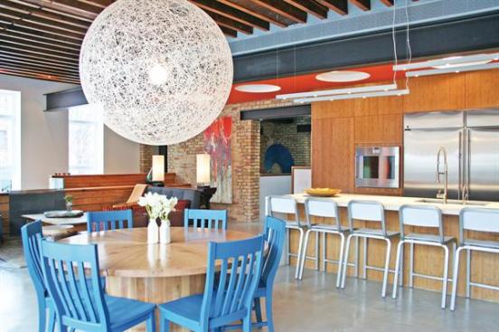 Green+Kitchen+in+a+Reborn+Schoolhouse+Chicago