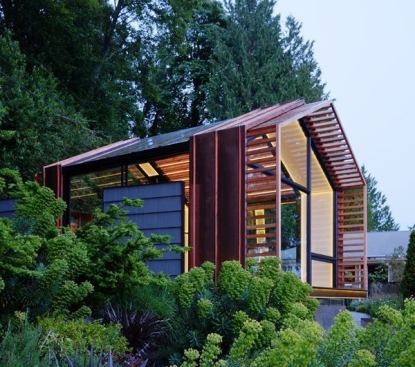 Seattle-based design studio Graypants redesigned this&nbsp;detached garage on Vashon Island, off the coast of Tacoma, Wash. in Puget Sound, into an airy waterfront retreat.&nbsp;