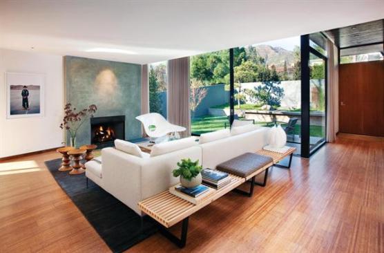 The architects designed around what they called this home's "modern bones." The jury described the result as "a stunning custom contemporary."