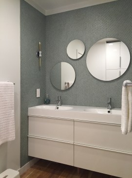 1st Floor Bathroom