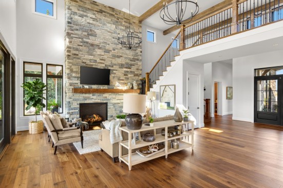 Open Concept Great Room featuring Echo Ridge Country Ledgestone from Cultured Stone
