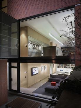 Claremont House, Chicago