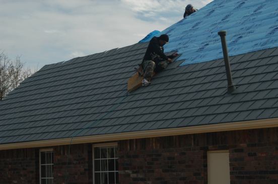 ADDED VALUE: DaVinci Roofscapes' new Bellaforte Series comes with a 175-mile-per-hour wind rating, and uses 25% less material than triple-laminate architectural tile.