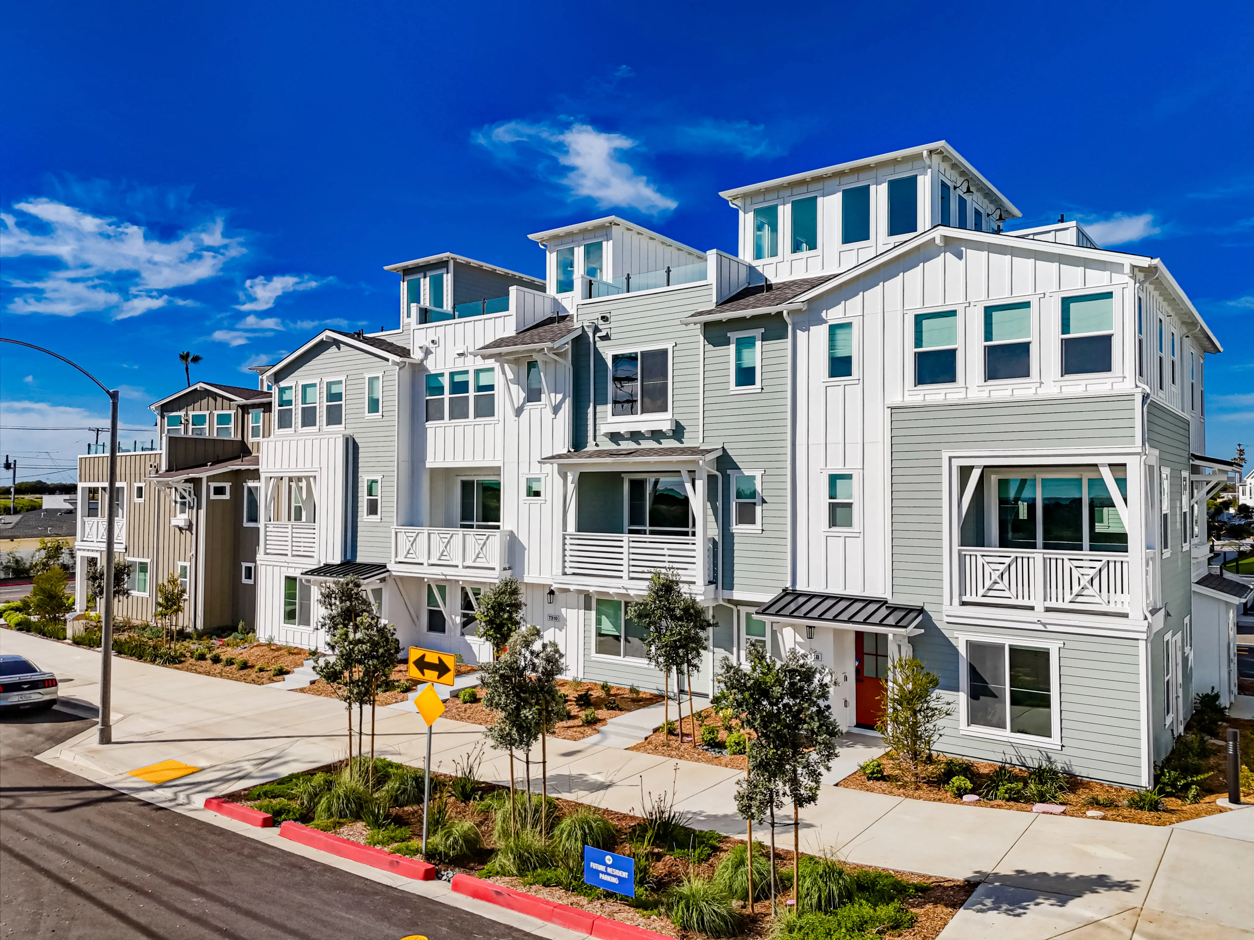 Tower24 Ponto Beach Blends Coastal Design With Resort-Style Amenities